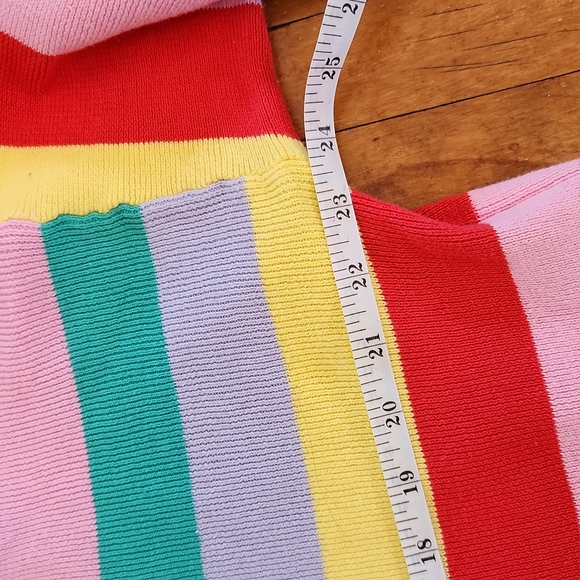 Cute crop sweater - Picture 3 of 3